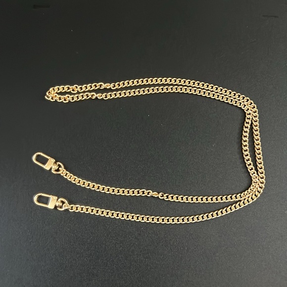Replacement crossbody chain strap - Picture 3 of 4